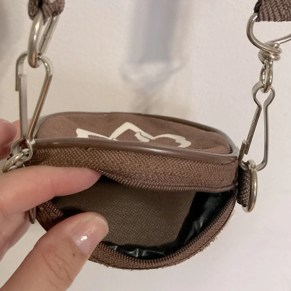 GIRL SCOUT BROWNIES Coin Change Purse with Zipper Closure and Straps Round 4 in